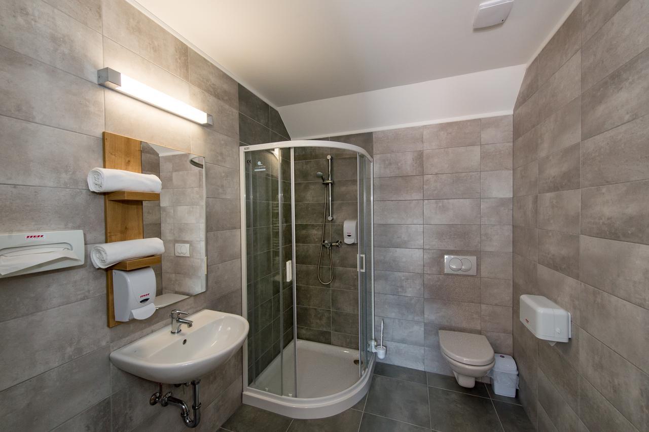 Pilvax Hotel Superior Kalocsa Bagian luar foto